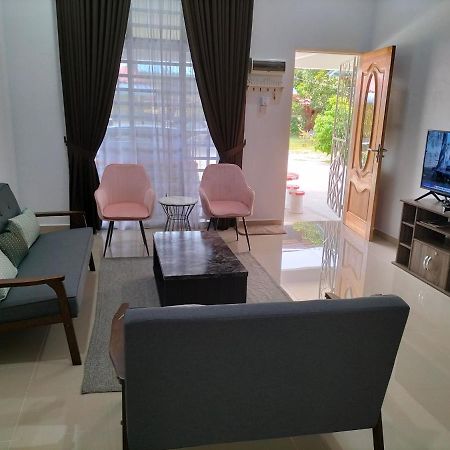 Wipah Guest House in Kampung Lundang, Kota Bharu Bagian luar foto