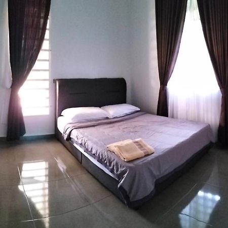 Wipah Guest House in Kampung Lundang, Kota Bharu Bagian luar foto