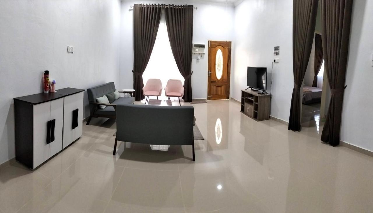 Wipah Guest House in Kampung Lundang, Kota Bharu Bagian luar foto