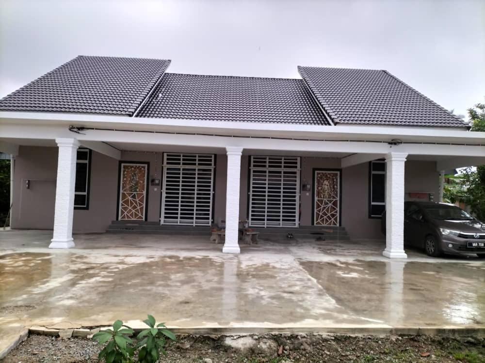 Wipah Guest House in Kampung Lundang, Kota Bharu Bagian luar foto